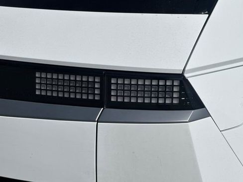 Used 2024 Hyundai Ioniq 5 SE image 49