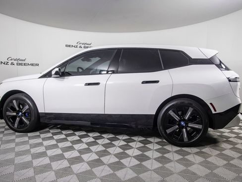 Used 2024 BMW iX xDrive50 w/ Sport Package AWD/4WD image 11