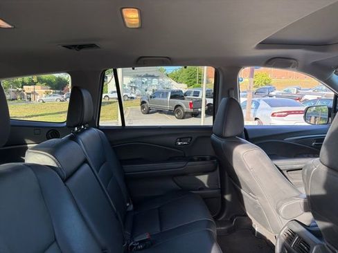 Used 2021 Honda Pilot Special Edition image 17