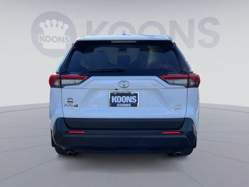 Used 2023 Toyota RAV4 LE image 5