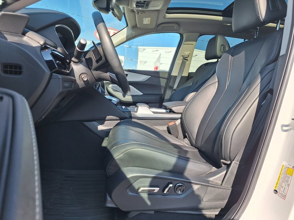 Certified 2024 Acura MDX w/ Technology Package FWD image 12
