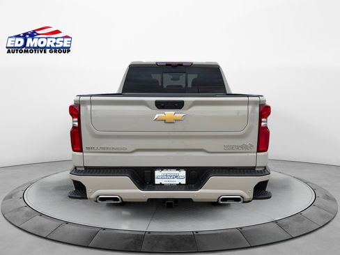 New 2026 Chevrolet Silverado 1500 High Country w/ Technology Package AWD/4WD image 4