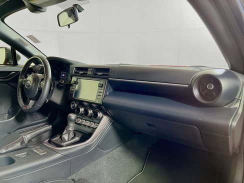 New 2025 Toyota GR86 Premium image 22