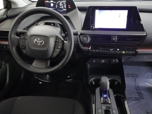 Used 2026 Toyota Prius Plug-In Hybrid FWD image 2
