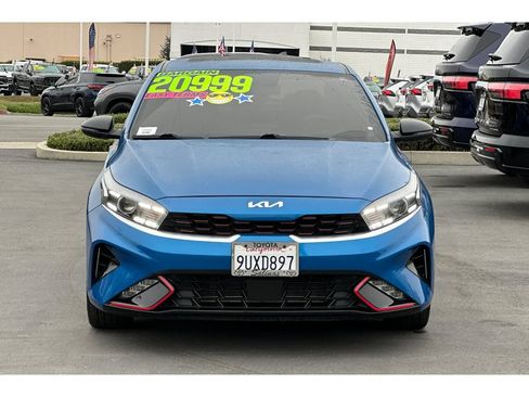 Used 2023 Kia Forte GT-Line w/ GT-Line Premium Package FWD image 9