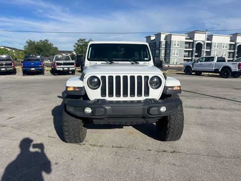 Used 2020 Jeep Wrangler Unlimited Sahara w/ Uconnect 4C Nav & Sound Group AWD/4WD image 15
