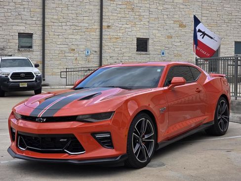 Used 2018 Chevrolet Camaro SS w/ Hot Wheels Edition RWD image 28
