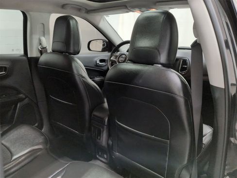 Certified 2019 Jeep Compass Latitude w/ Popular Equipment Group image 19