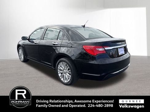 Used 2011 Chrysler 200 Limited image 6
