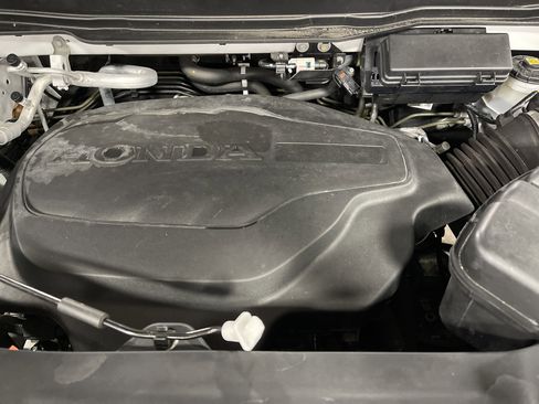 Used 2023 Honda Ridgeline Sport image 16