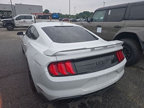 Used 2021 Ford Mustang GT Premium w/ GT Performance Package RWD image 5