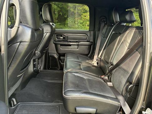 Used 2022 RAM 2500 Limited AWD/4WD image 17