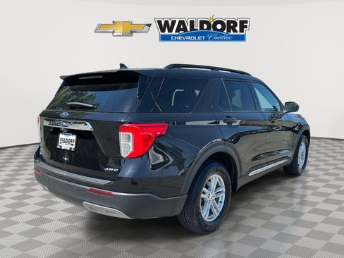 Used 2023 Ford Explorer XLT w/ Equipment Group 202A AWD/4WD image 6