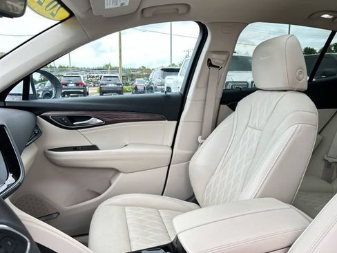 Used 2023 Buick Envision Avenir AWD/4WD image 34