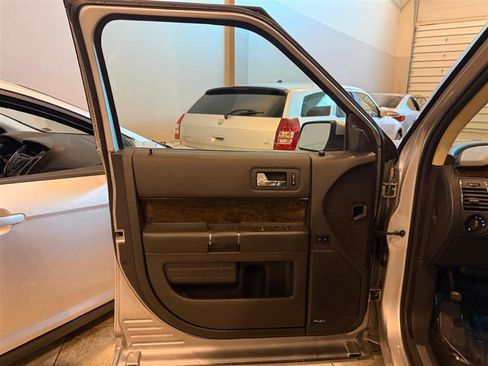 Used 2019 Ford Flex Limited image 65