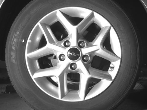 Used 2025 Kia Soul LX w/ LX Technology Package image 15