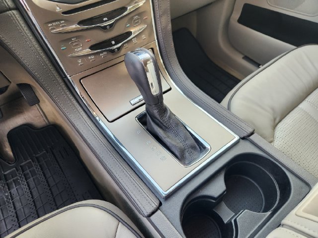 Used 2013 Lincoln MKX FWD image 22