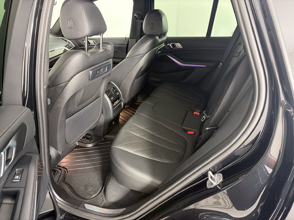 Used 2023 BMW X5 xDrive40i AWD/4WD image 13