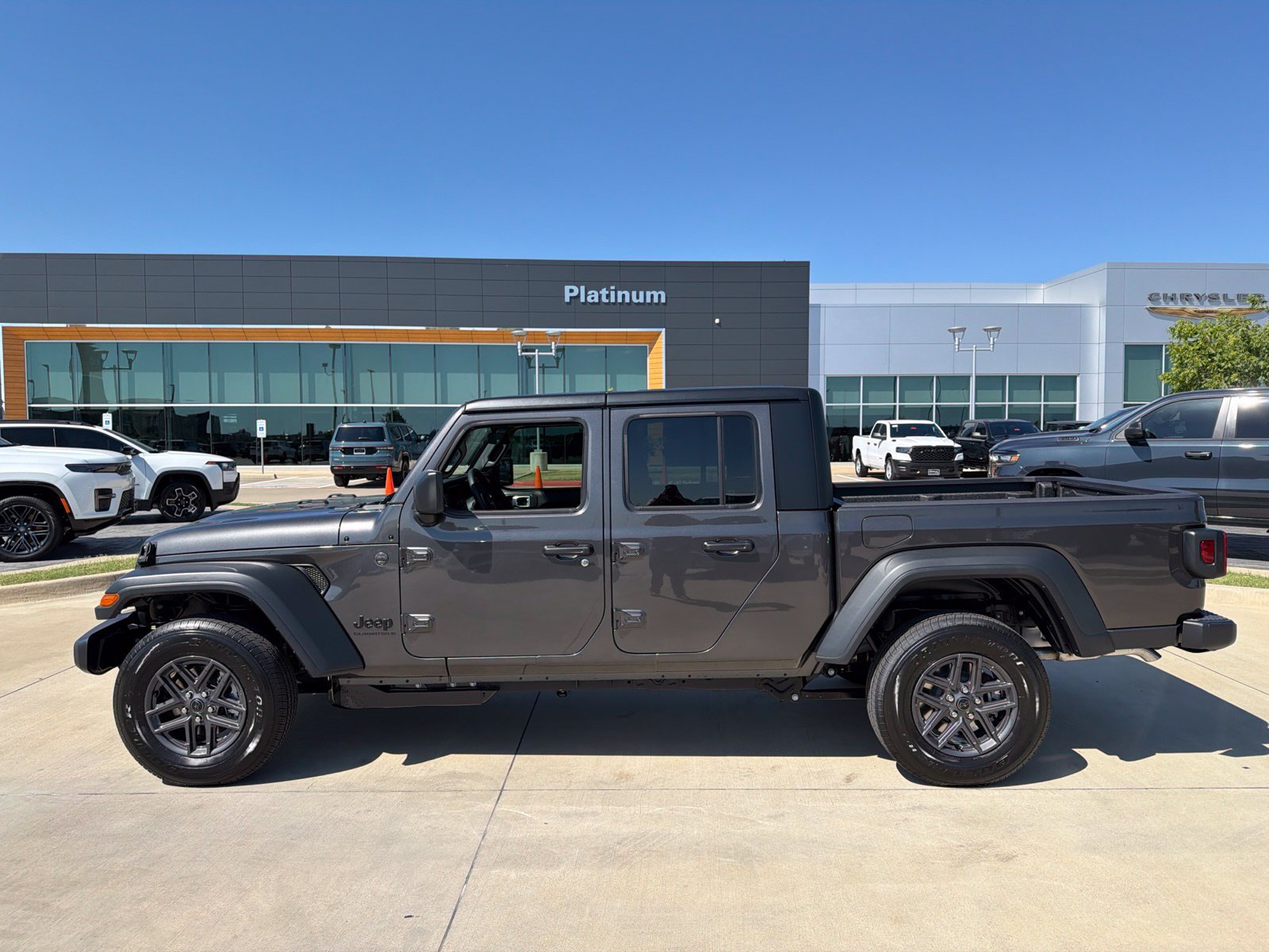 New 2026 Jeep Gladiator Sport AWD/4WD image 2
