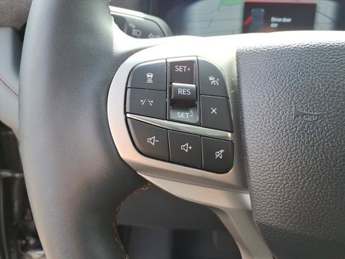Used 2026 Ford Explorer Active w/ Active Comfort Package AWD/4WD image 25