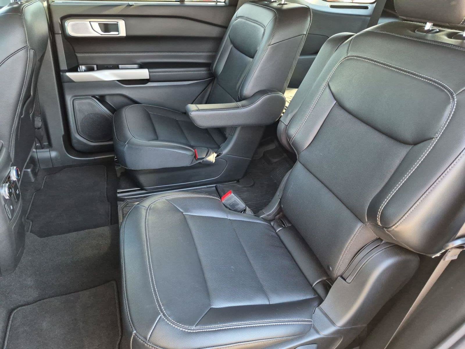 Used 2024 Ford Explorer Limited w/ Limited Technology Package AWD/4WD image 25