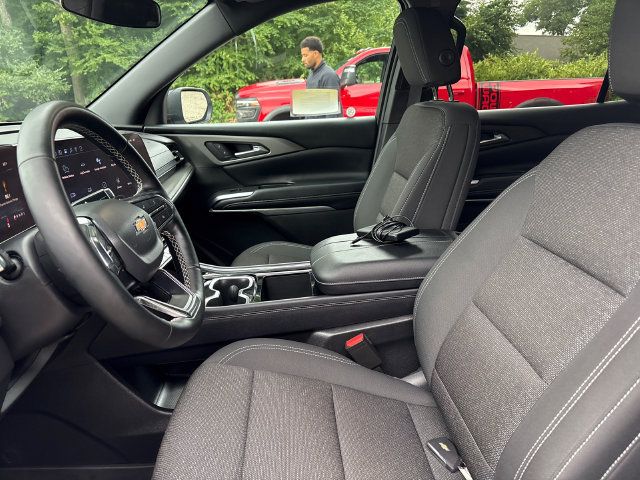 Certified 2026 Chevrolet Traverse LT w/ LPO, Floor Liner Package AWD/4WD image 37