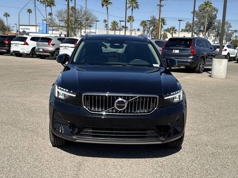 New 2025 Volvo XC40 B5 Core w/ Protection Package Premier image 2