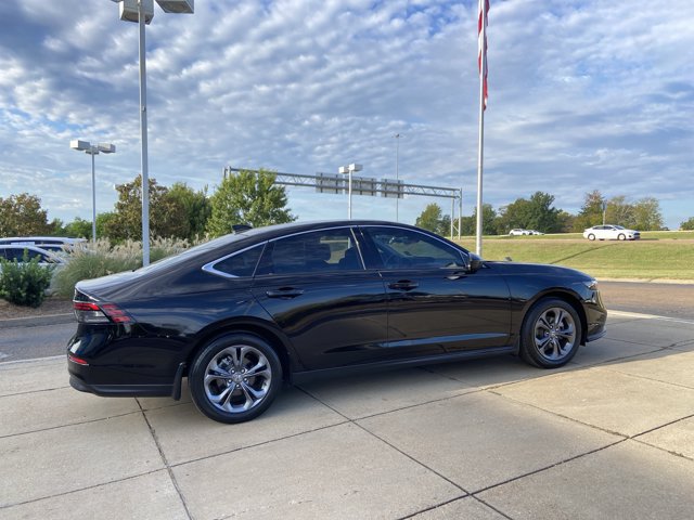 Used 2024 Honda Accord EX image 12