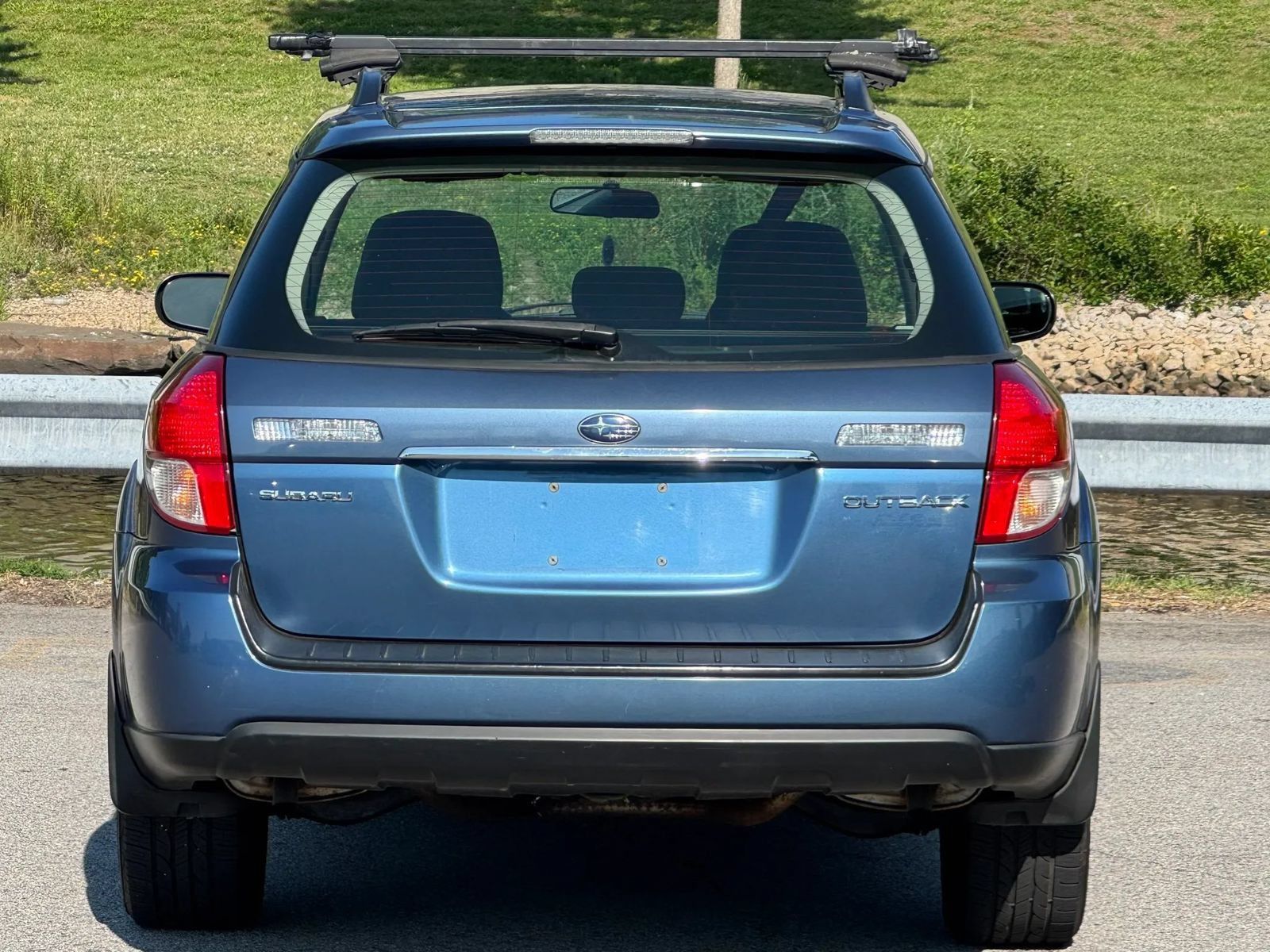 Used 2008 Subaru Outback 2.5i L.L. Bean AWD/4WD image 8