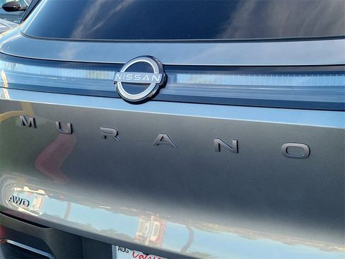 Used 2025 Nissan Murano SV image 22