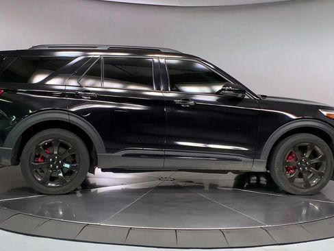 Certified 2023 Ford Explorer ST w/ Equipment Group 401A image 9