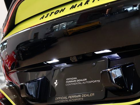 Used 2023 Aston Martin V12 Vantage RWD image 66
