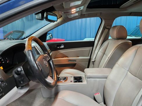 Used 2010 Cadillac STS image 9