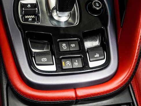 Used 2019 Jaguar F-TYPE Convertible image 21