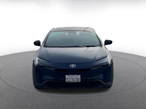 Used 2025 Toyota Prius LE image 4