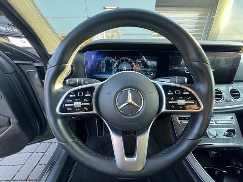 Used 2020 Mercedes-Benz E 350 Sedan image 18