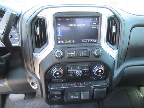 Used 2020 Chevrolet Silverado 2500 LTZ w/ Z71 Off-Road Package AWD/4WD image 25