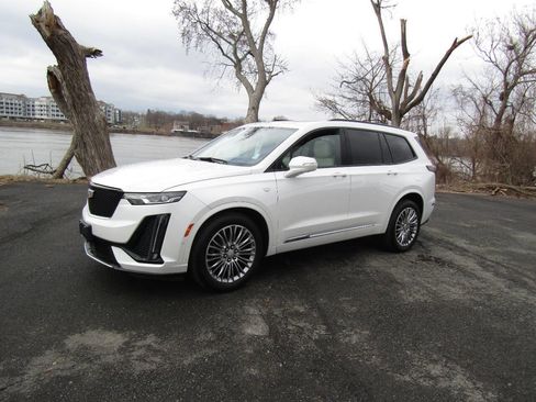 Used 2020 Cadillac XT6 Sport image 45