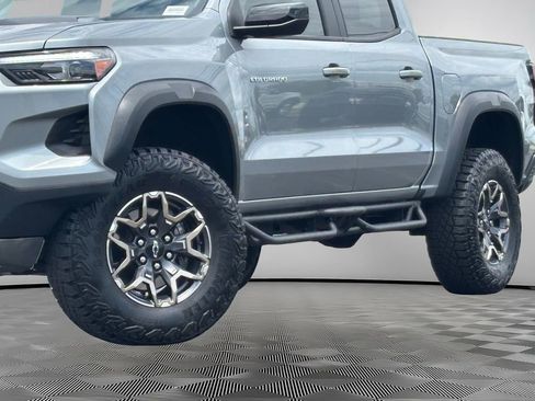 Certified 2024 Chevrolet Colorado ZR2 w/ Safety Package AWD/4WD image 3