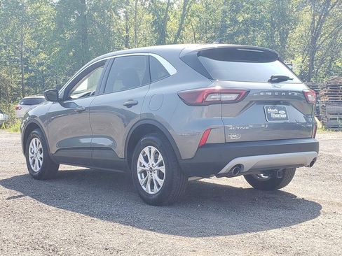 Used 2024 Ford Escape Active w/ Tech Pack #1 AWD/4WD image 8