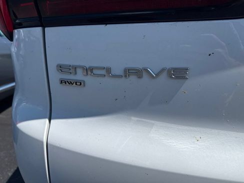 Used 2025 Buick Enclave Preferred AWD/4WD image 6