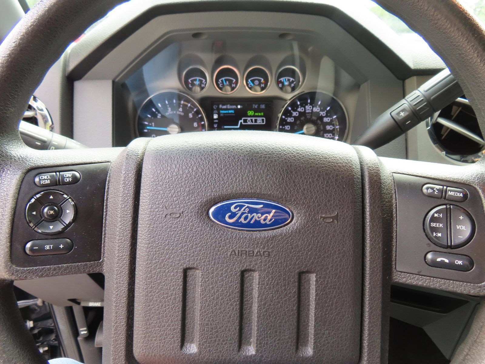 Used 2016 Ford F250 XLT w/ XLT Value Package AWD/4WD image 18