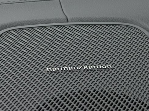 New 2026 Volvo XC60 B5 Ultra w/ Protection Package Premier image 15