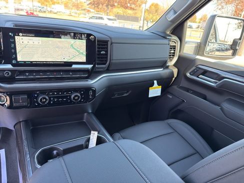 New 2026 Chevrolet Silverado 2500 LTZ w/ LTZ Convenience Package image 30