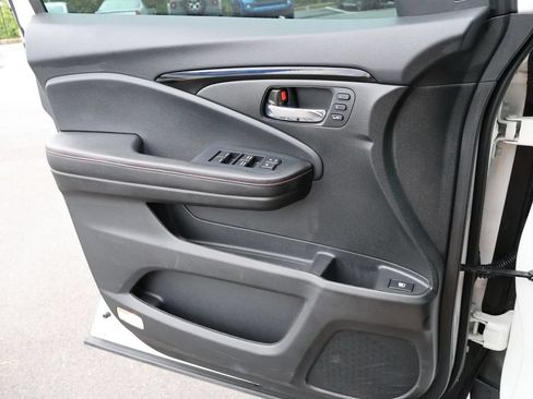 Certified 2024 Honda Ridgeline Black Edition image 31