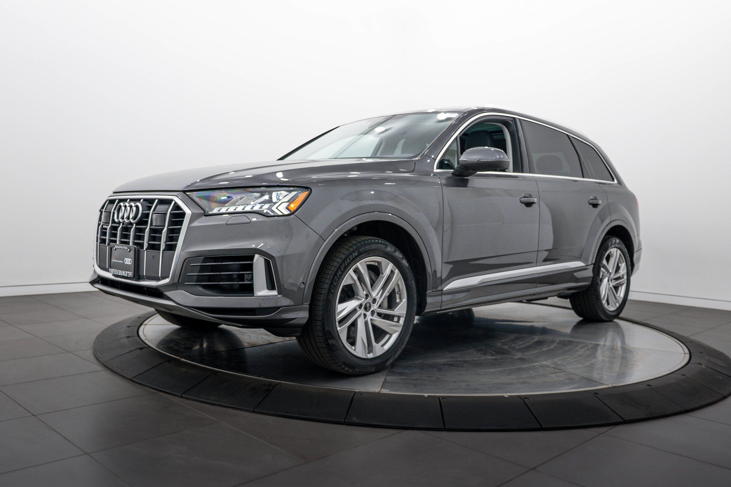 Certified 2023 Audi Q7 3.0T Premium w/ Convenience Package AWD/4WD image 7
