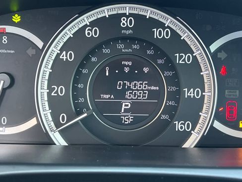 Used 2015 Honda Accord EX image 26