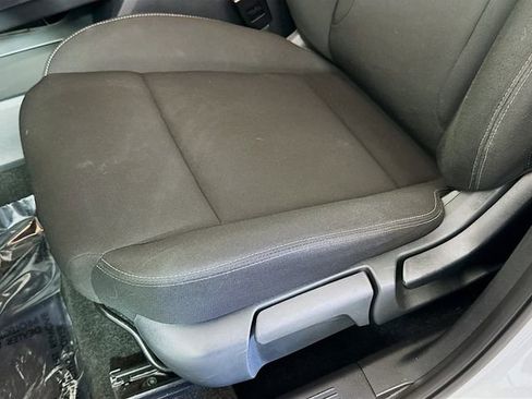 Used 2024 Nissan Rogue S image 20