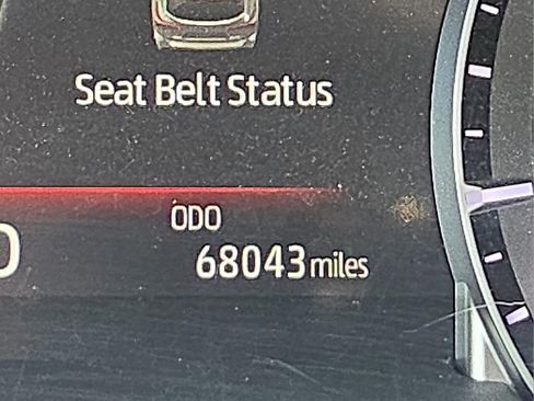 Used 2023 Toyota Highlander L image 23