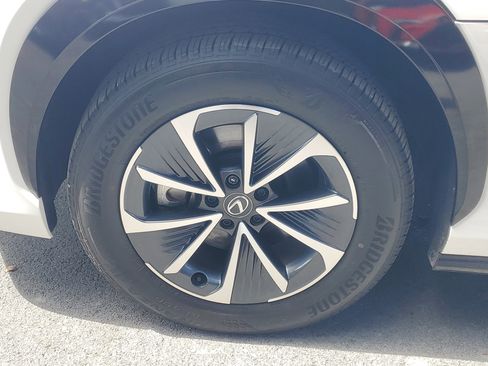 Used 2024 Lexus RZ 300e Premium w/ Accessory Package (Z1) image 4